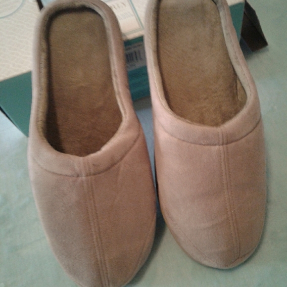🌺 NWT Waverly Tan Memory Foam Slippers - Picture 4 of 10